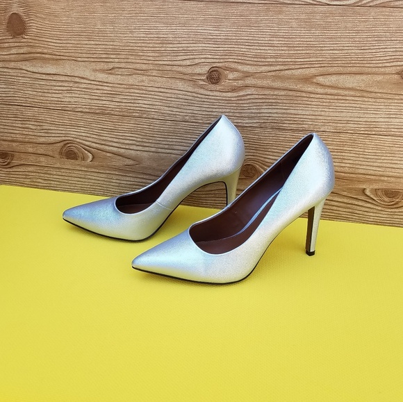 Heels - Picture 5 of 5